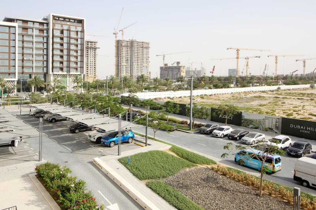 Hills Dreamin Spacious 1br With Balcony Appartement