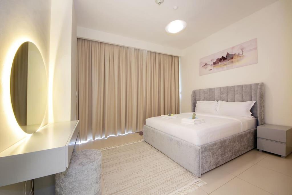 Hills Dreamin Spacious 1br With Balcony Appartement *